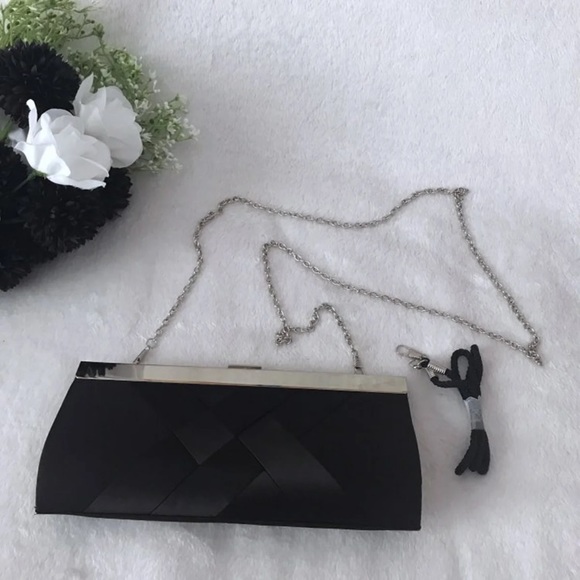 Lulu Townsend Woven Clutch Black Classic Chic - Picture 4 of 11